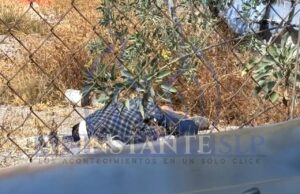 Sujetos armados ejecutan a hombre y dejan su cuerpo en un baldío de la colonia Providencia de SLP capital