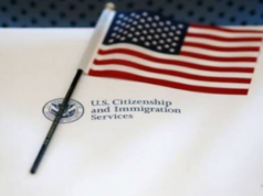 Un jueza federal suspende el cobro de una tarifa para tramitar las solicitudes de asilo