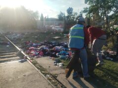 Gobierno de la Capital realiza limpieza al finalizar tianguis de Las Vías