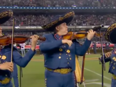 Mariachi mexicano hace historia en la NFL: interpreta el himno de EUA en Soldier Field