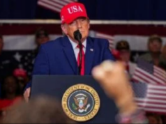 “México ha pagado por el muro fronterizo muchas veces”, afirma Trump durante mitin en Kentucky