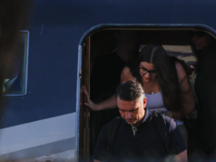 Flávio Bolsonaro aterriza en Miami tras huir de Brasil vía Argentina